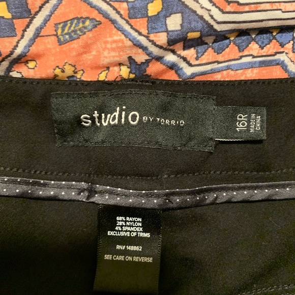 Torrid Studio Stretch Skinny Pant - Black - Picture 4 of 4